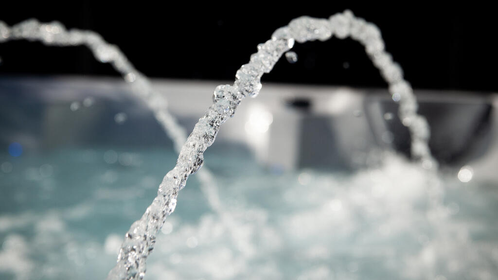 Hvordan sikrer jeg meg om at det ikke er bakterier i vannet? Hvilket desinfeksjonssystem skal jeg velge?